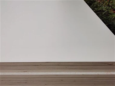 Nagynyomású laminált HPL rétegelt lemez