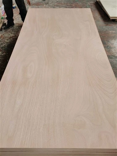 Rétegelt lemez Okoume 2700x1200x9mm