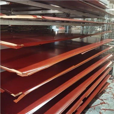 Zárófóliás rétegelt lemez